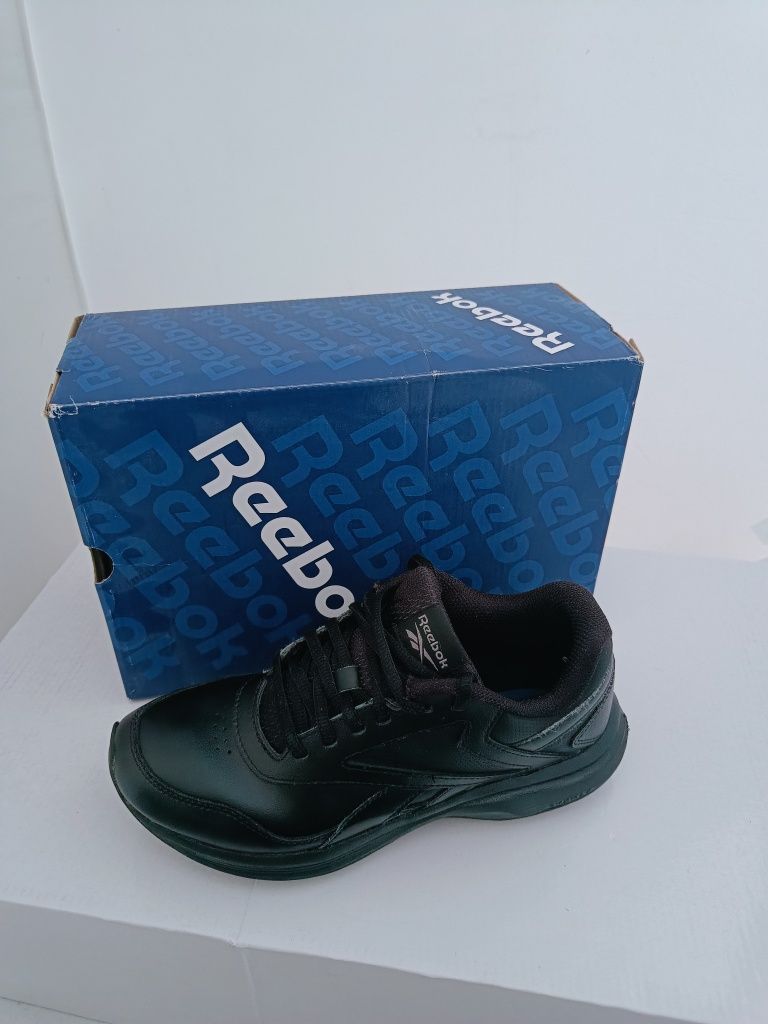 Buty sneakersy Reebok skóra naturalna roz.37 czarne