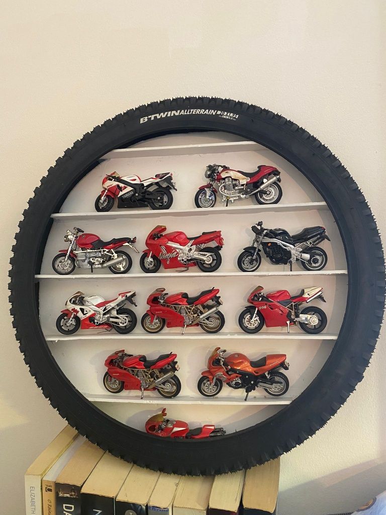 Coleção de motas miniatura