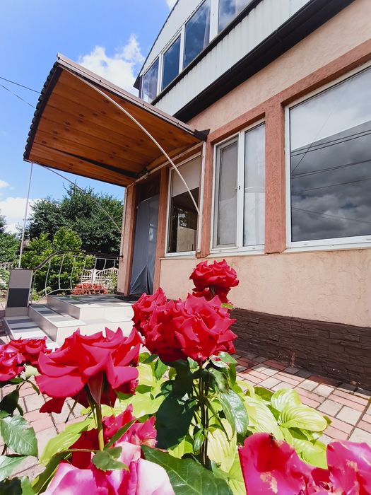 Здається будинок в районі площі Захисників України (Визволення)