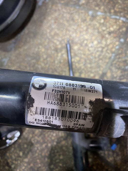 Продам задні амортизатори BMW EDC на 3,4 серію