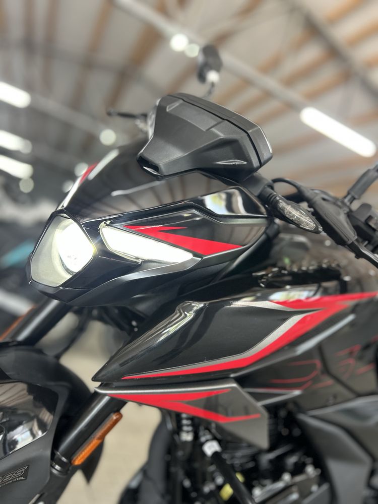 Мотоцикл Bajaj Pulsar N250 Весь модельний ряд в наявності, Доставка!