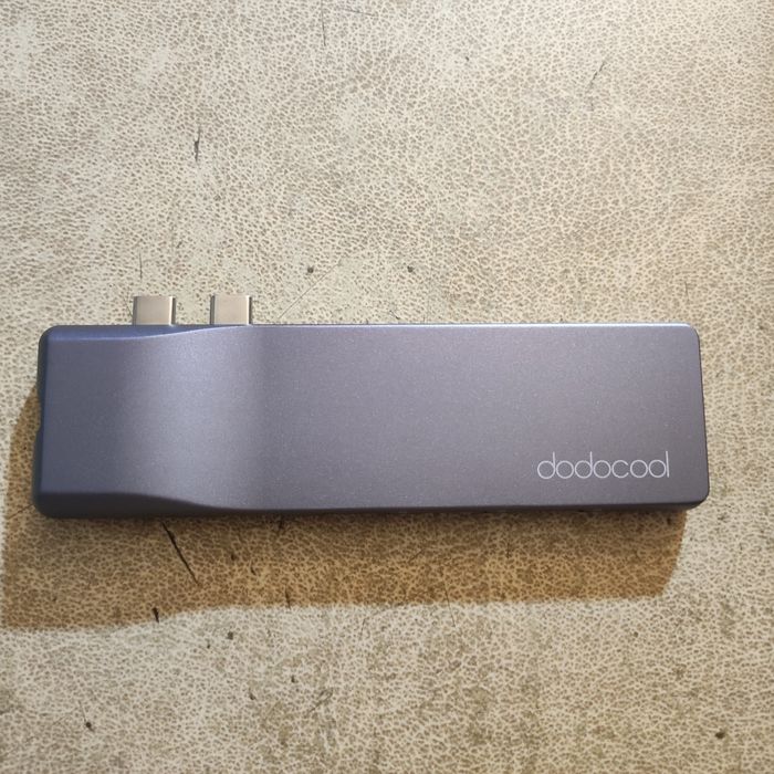 Многопортовый адаптер хаб для MacBook Dodocool DC73GY