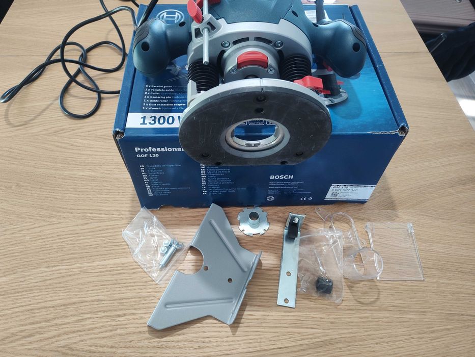 Frezarka górnowrzecionowa GOF 130 BOSCH