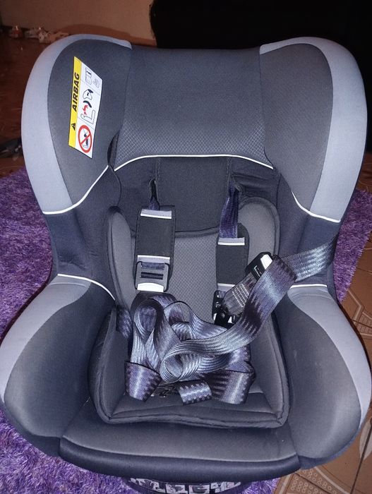 vendo cadeira de crianca