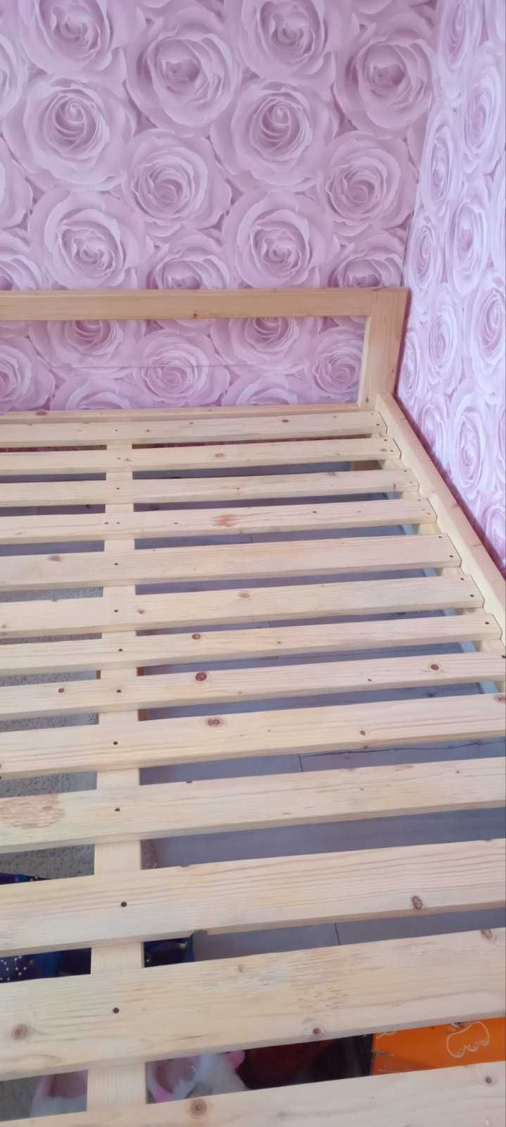 Ліжко двухспальне дерев'яне повністю 160/200