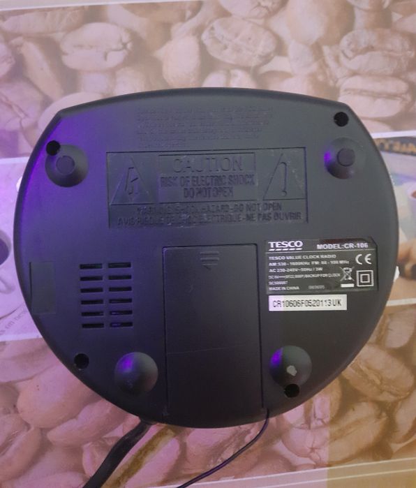 Радіогодинник TESCO CR-106