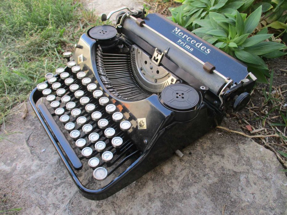 Maquina de escrever antiga Mercedes - 1935