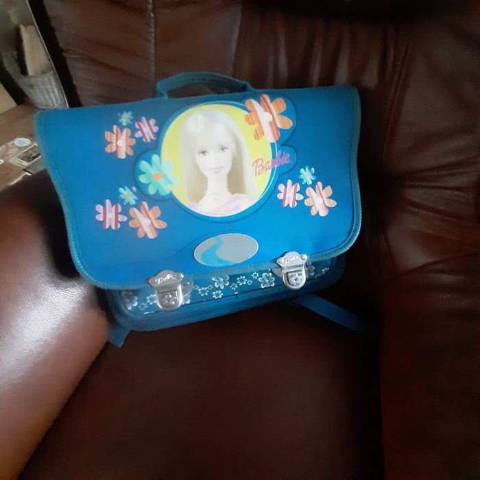 Tornister Barbie  z dawnych lat nie korzystam  z wysyłki olx