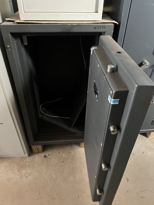 Сейф Парітет CL lI.150.KK взломостійкий 2 клас