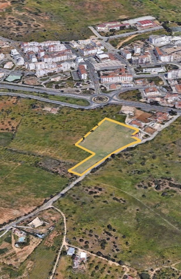 Arrendo Terreno 1,7 hectares junto á EN 125 no Algarve