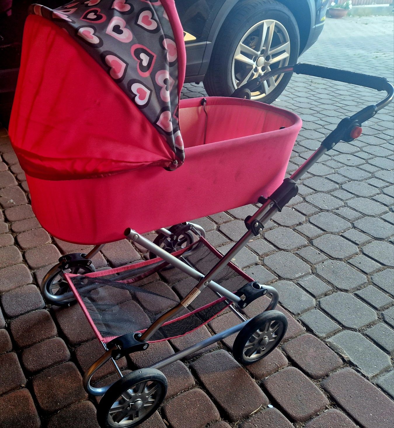 Wózek dla lalek.