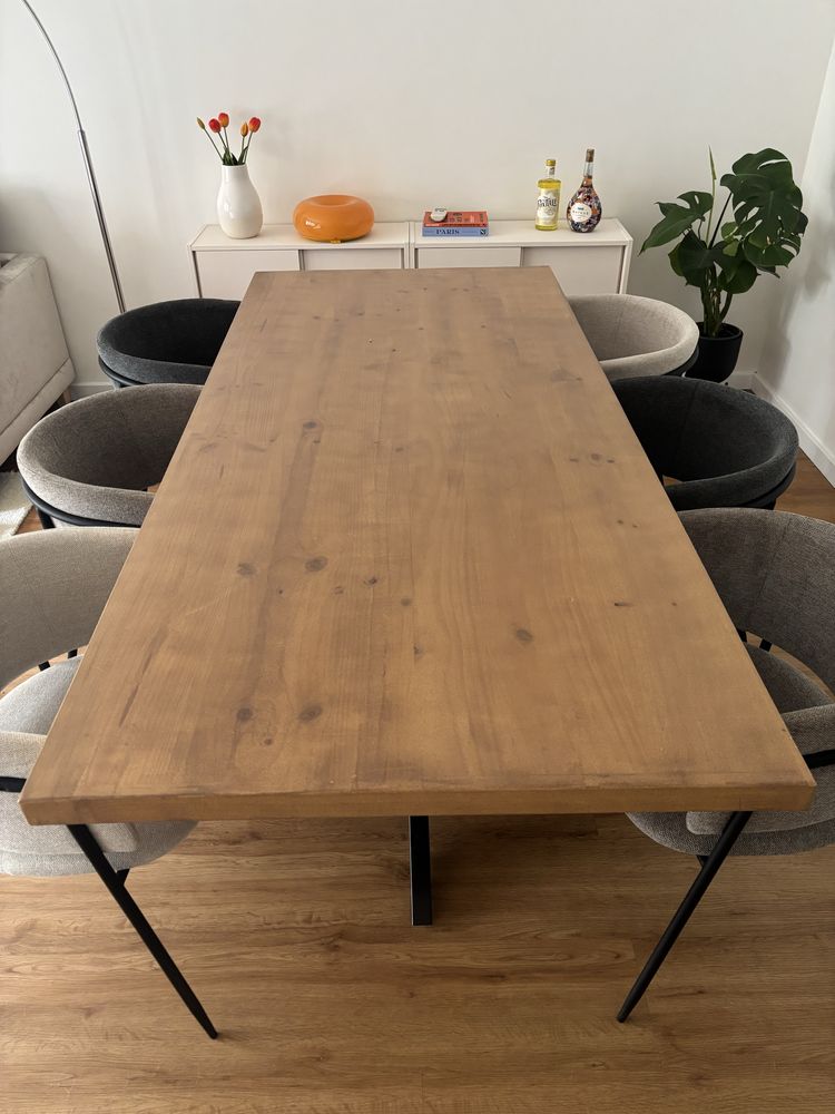 Mesa de sala de jantar - 2 metros
