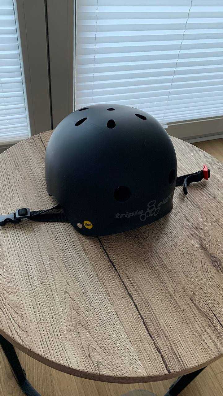 Triple Eight Mips Kask + Rollerblade