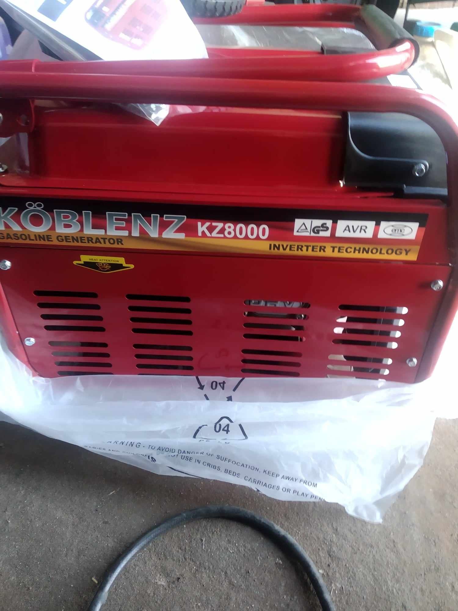 agregat prądotwórczy niemiecki 6,9 kw trzyfazowy jednofazowy avr