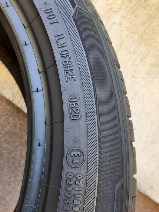 2x Opony letnie 215/50R18 Barum Bravuris 5 XL / 8mm Jak Nowe