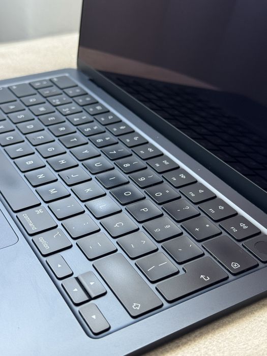 MacBook Air M2 2022