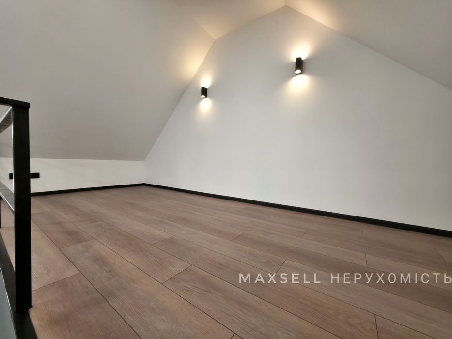 Сучасний будинок з новим ремонтом на Косівщині