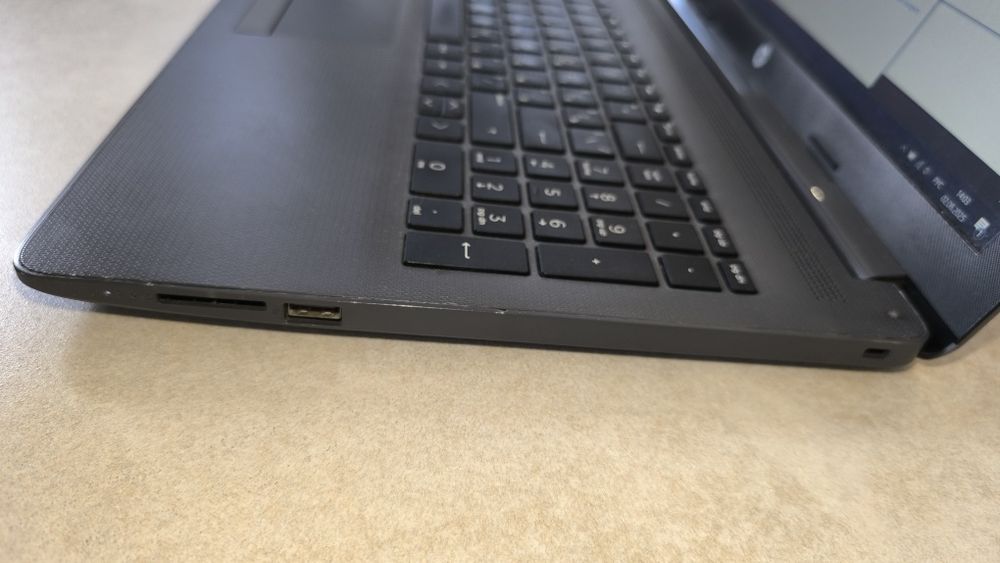 Б/в Ноутбук HP-255 G7. А9-9425/8 Gb/120 SSD. Full HD.