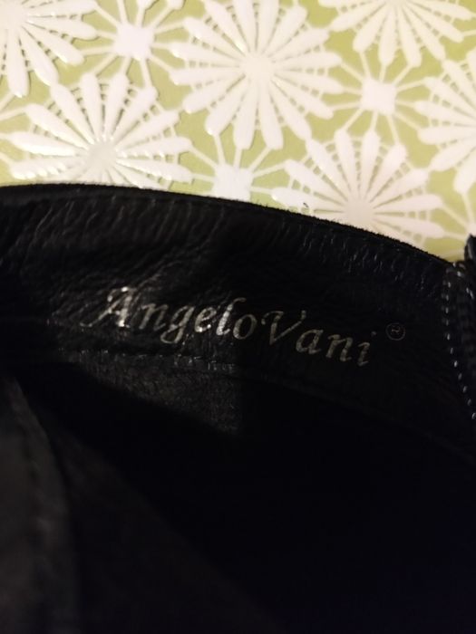 Ботильони шикарні з натуральної замші.