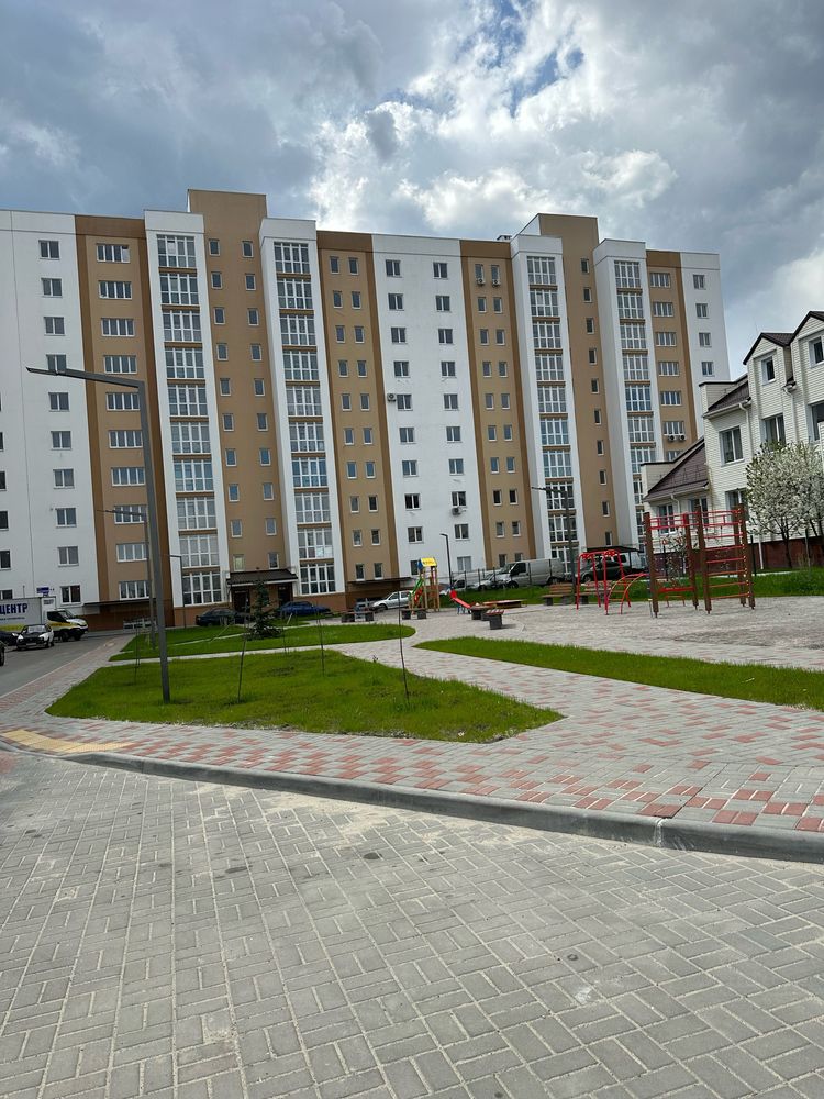 Продаж комерційного приміщення 40,7м2 Жк Чабани 2