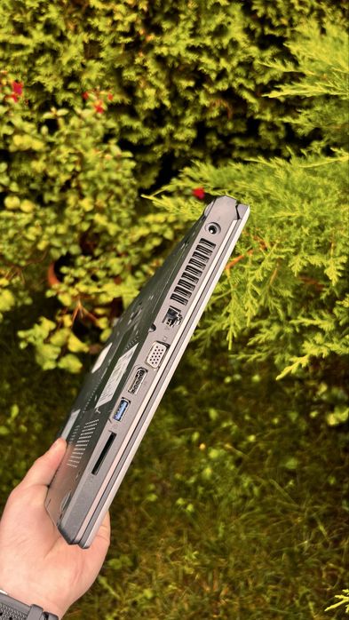 Fujitsu Lifebook E756 i5-6300U 8GB DDR4 SSD 256GB 15.6”