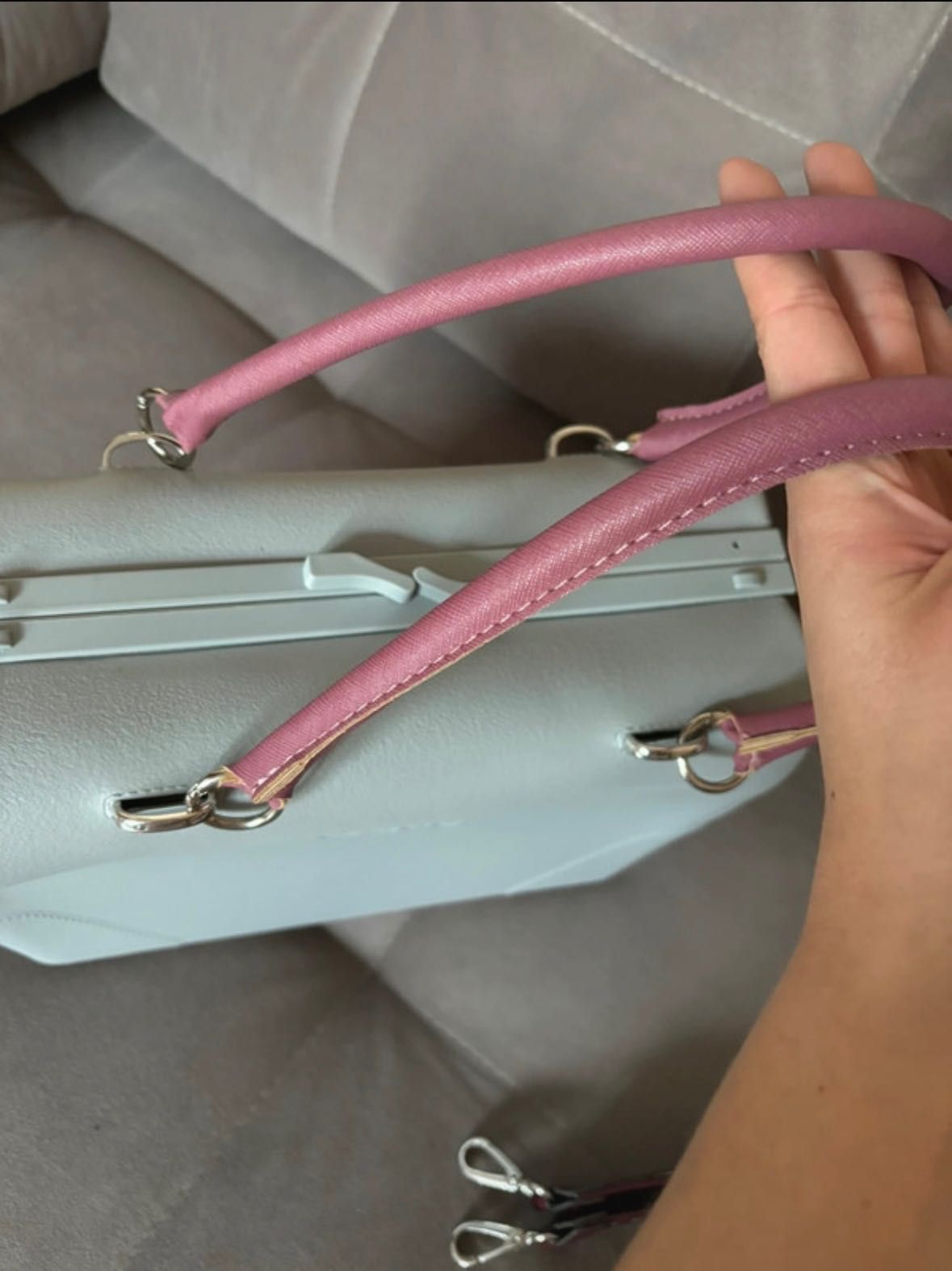 Torebka O bag w kształcie kuferka stan idealny