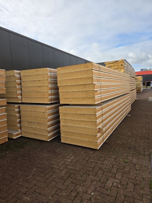 Płyta warstwowa PIR gr 170mm szer110cm dł 595cm 392.7m2