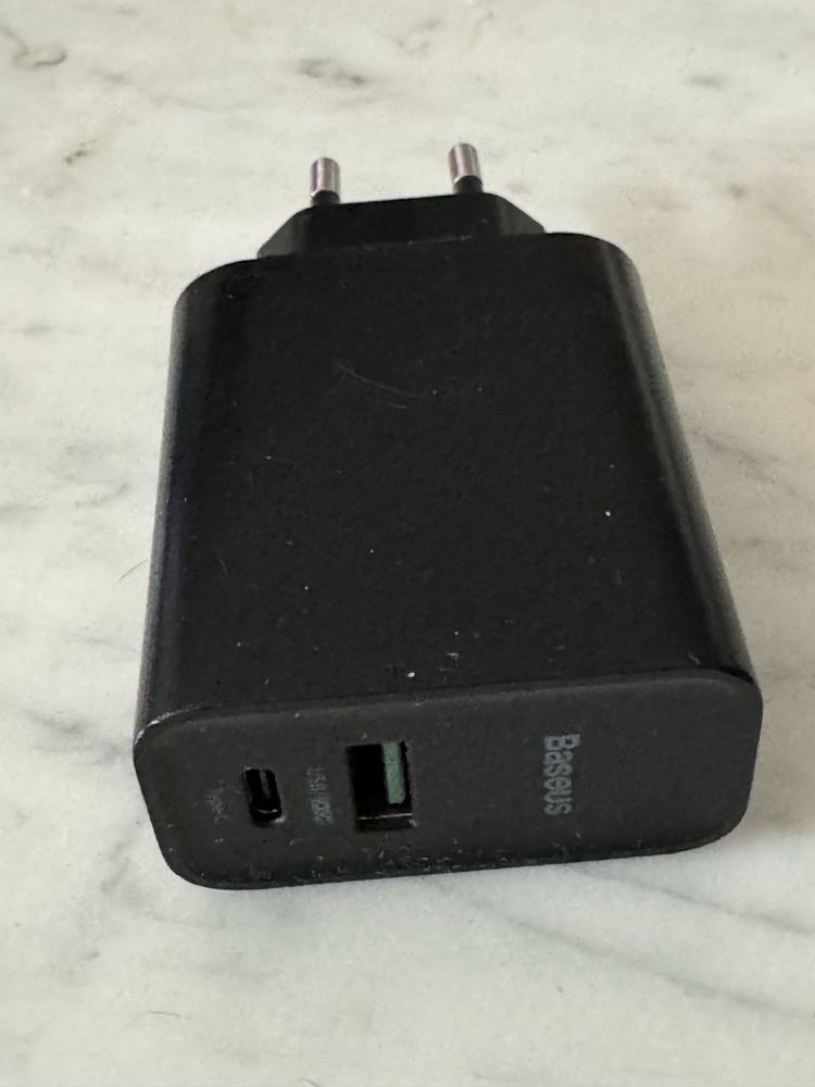 Ładowarka Baseus 30w dwa gniazda usb c/a