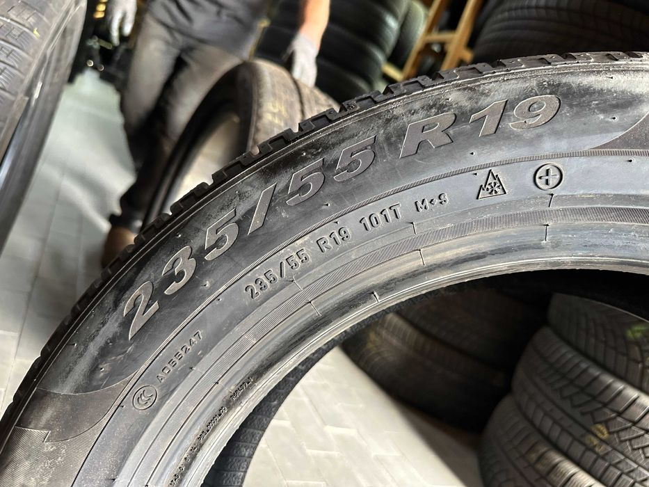 Шини зима 235/55R19 PIRELLI Scorpion Winter 7.5-8мм комплект