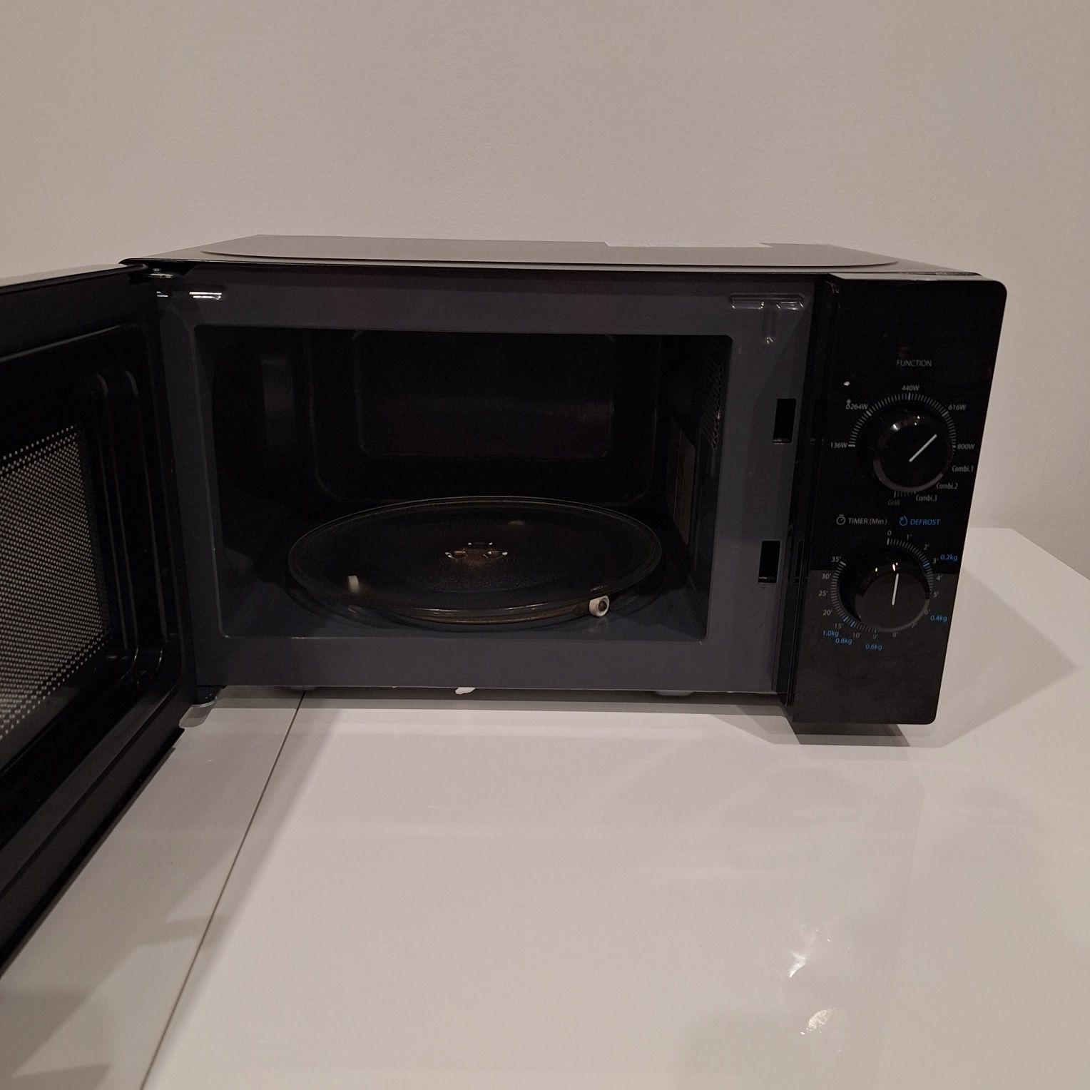 Mikrofalówka kuchenka mikrofalowa grill  TOSHIBA MW2- MG20PF(BK)/GE