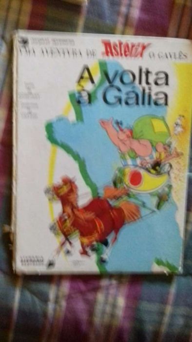 Livro de banda desenhada Astérix