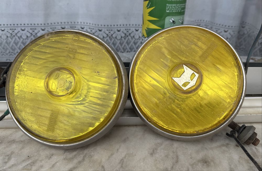 Farois CIBIE classicos (estavam instalados num mini dos anos 70.