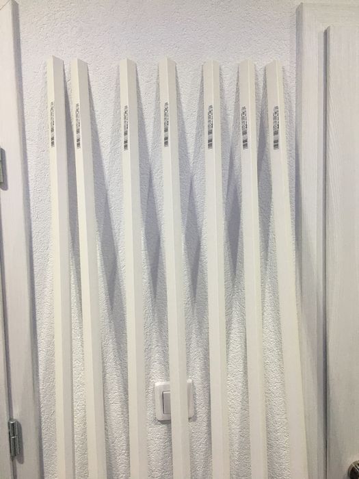 Kątowniki PVC 25mm na 25mm nowe Cezar