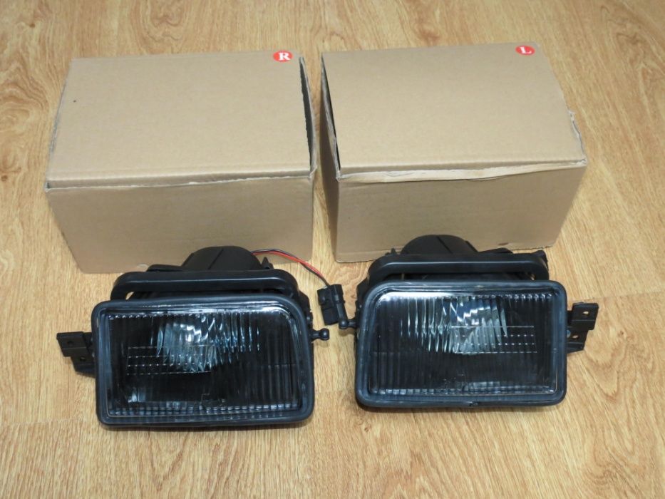 Противотуманые фары галогенки туманки BMW E34 E39 E36 БМВ Е34