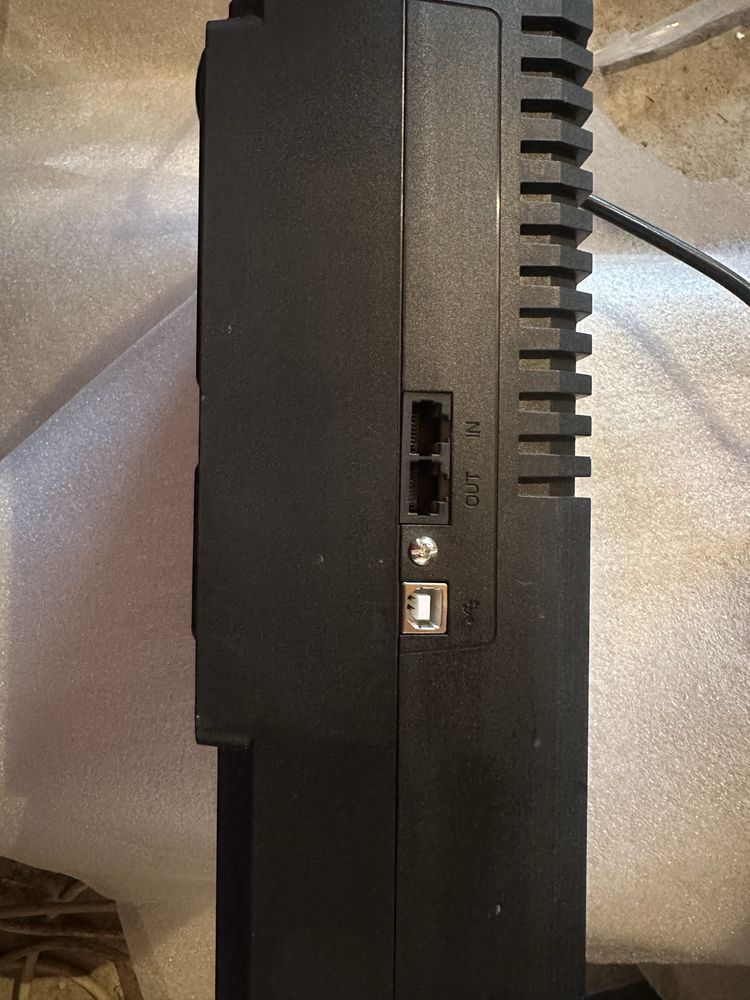 Продам УПС Mustek PM 600