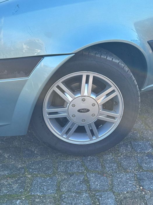 Ford fiesta 2001