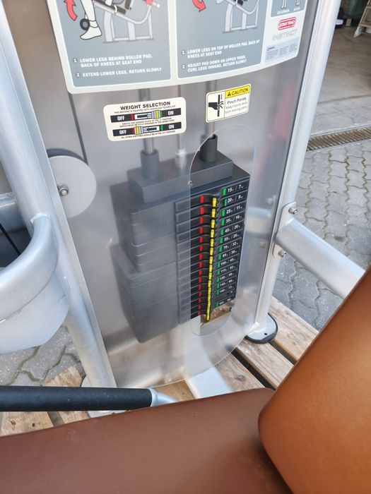 Star trac instinct dual leg extension e leg curl