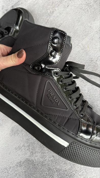 Ocieplane buty za kostkę Prada rozm 39