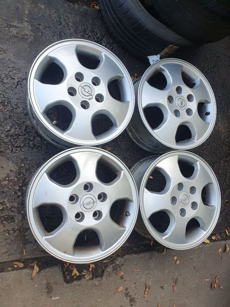 felgi aluminiowe opel Astra vectra Zafira 15 cali 5x110