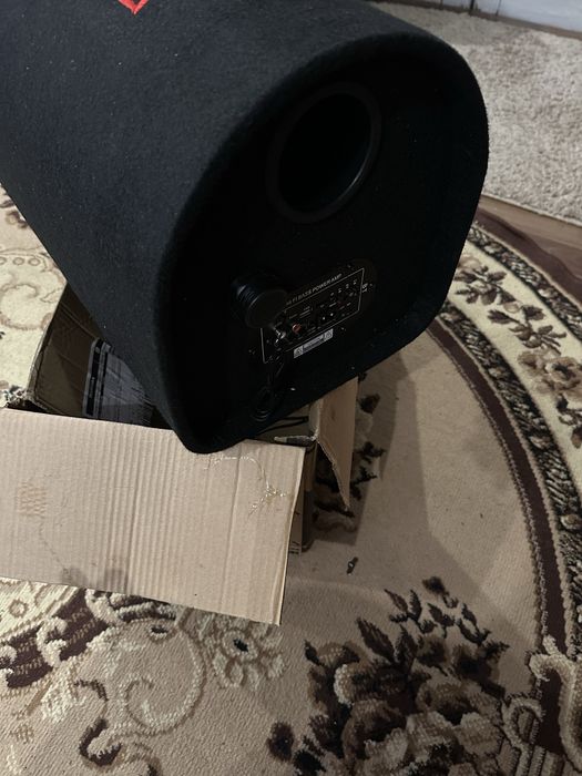 Колонка сабвуфер