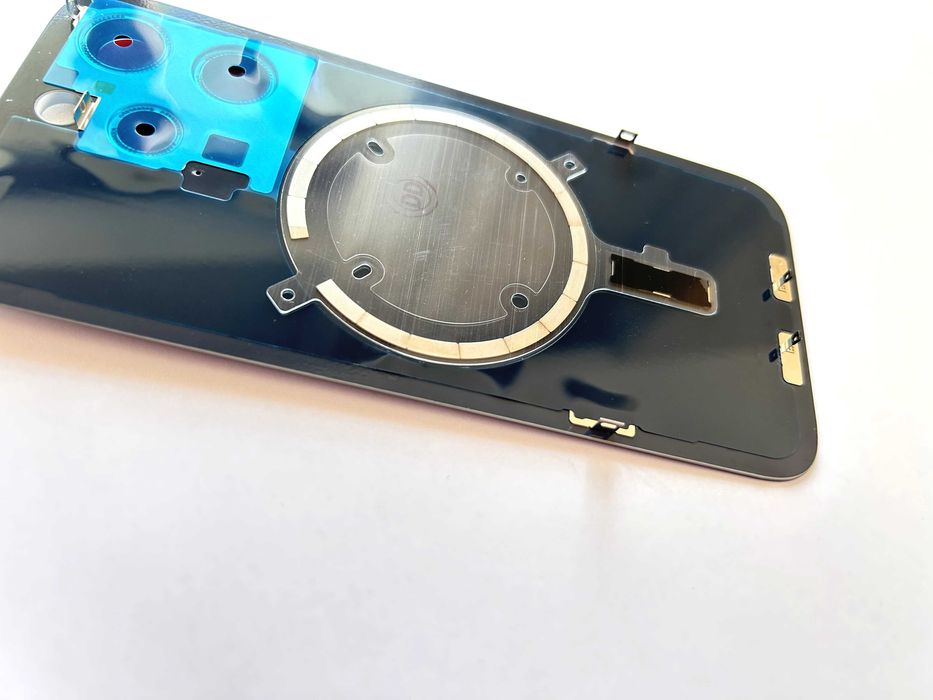 Tylna klapka/szybka iPhone 15 Pro  z ramką z Magnesami Biały White