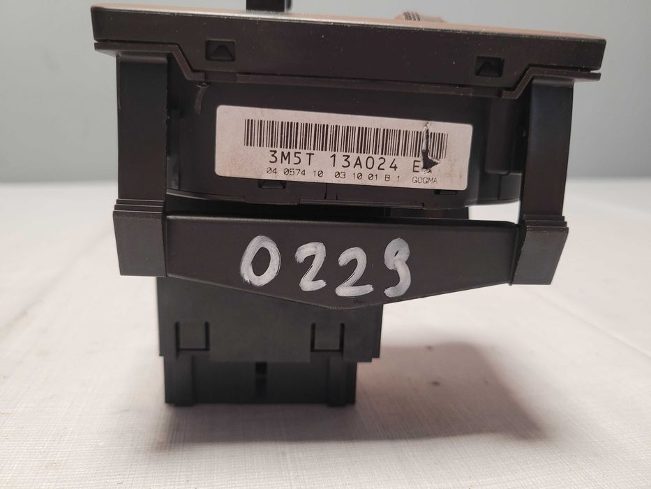 Przełącznik świateł Ford Focus C-Max 3M5T13A024