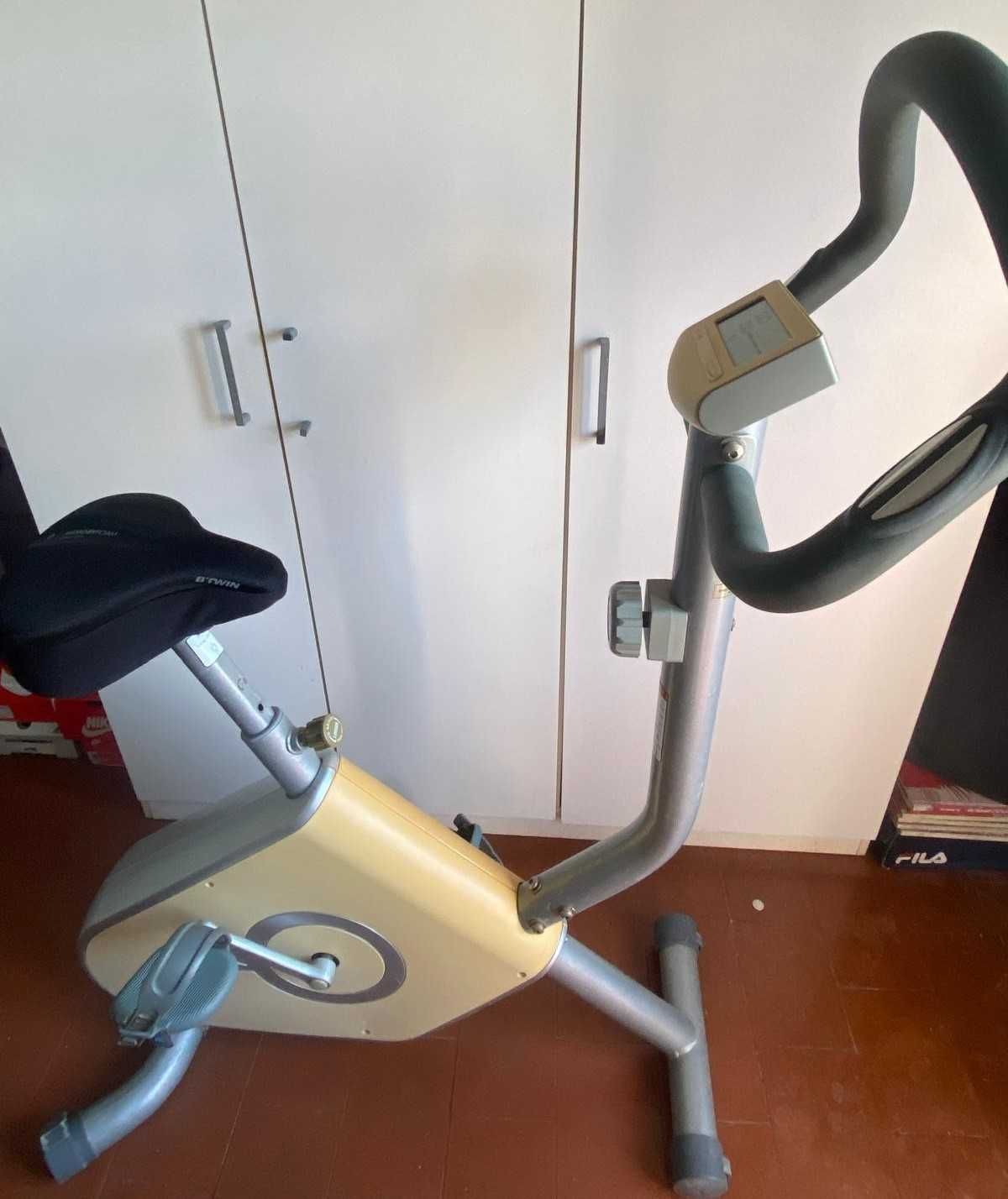 Bicicleta Estática Domyos FC 100 (COMO NOVA)