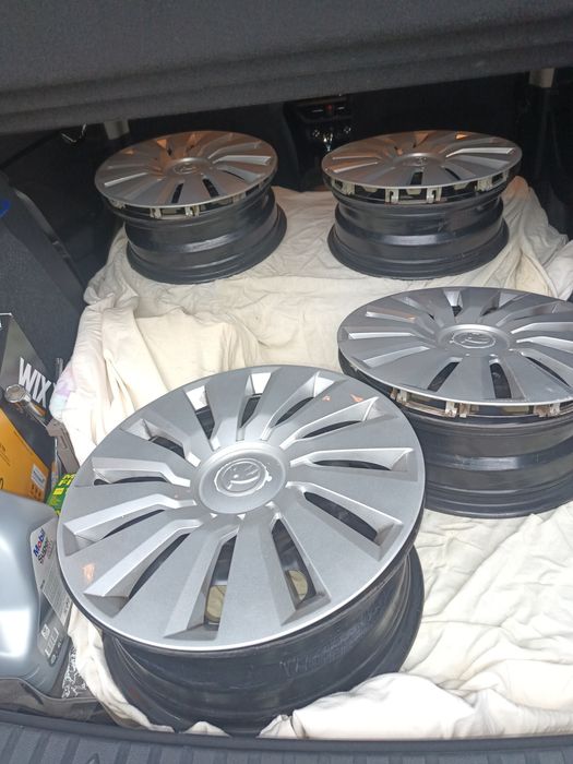 Диски с ковпаками R16 original