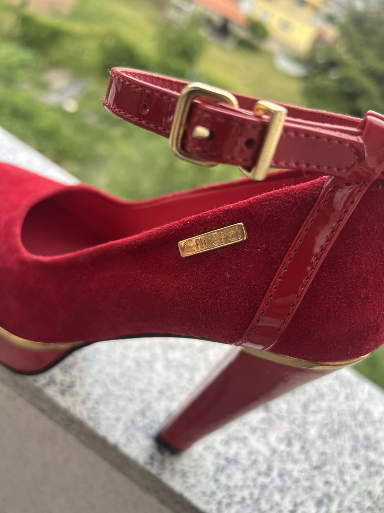 Sapatos de cerimonia ou dia a dia