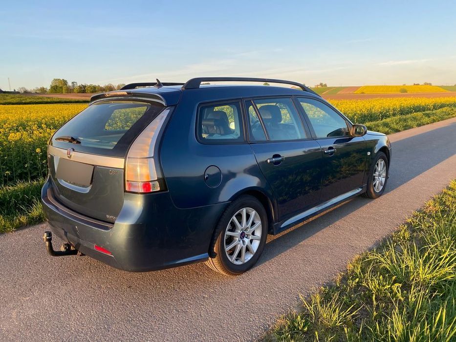 Saab 9-3 2.0 benzyna**150km**Kombi**Klima Sprawna**Ładne środek***