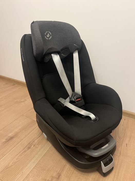 fotelik dzieciecy Maxi Cosi Pearl 9-18 kg authentic black