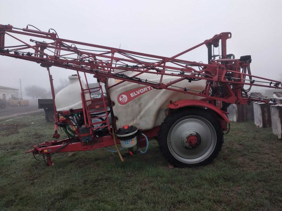 Опрыскиватель Тетис-24 (прицепной, Bravo 180, 24м, 3200л.) “Эльворти”
