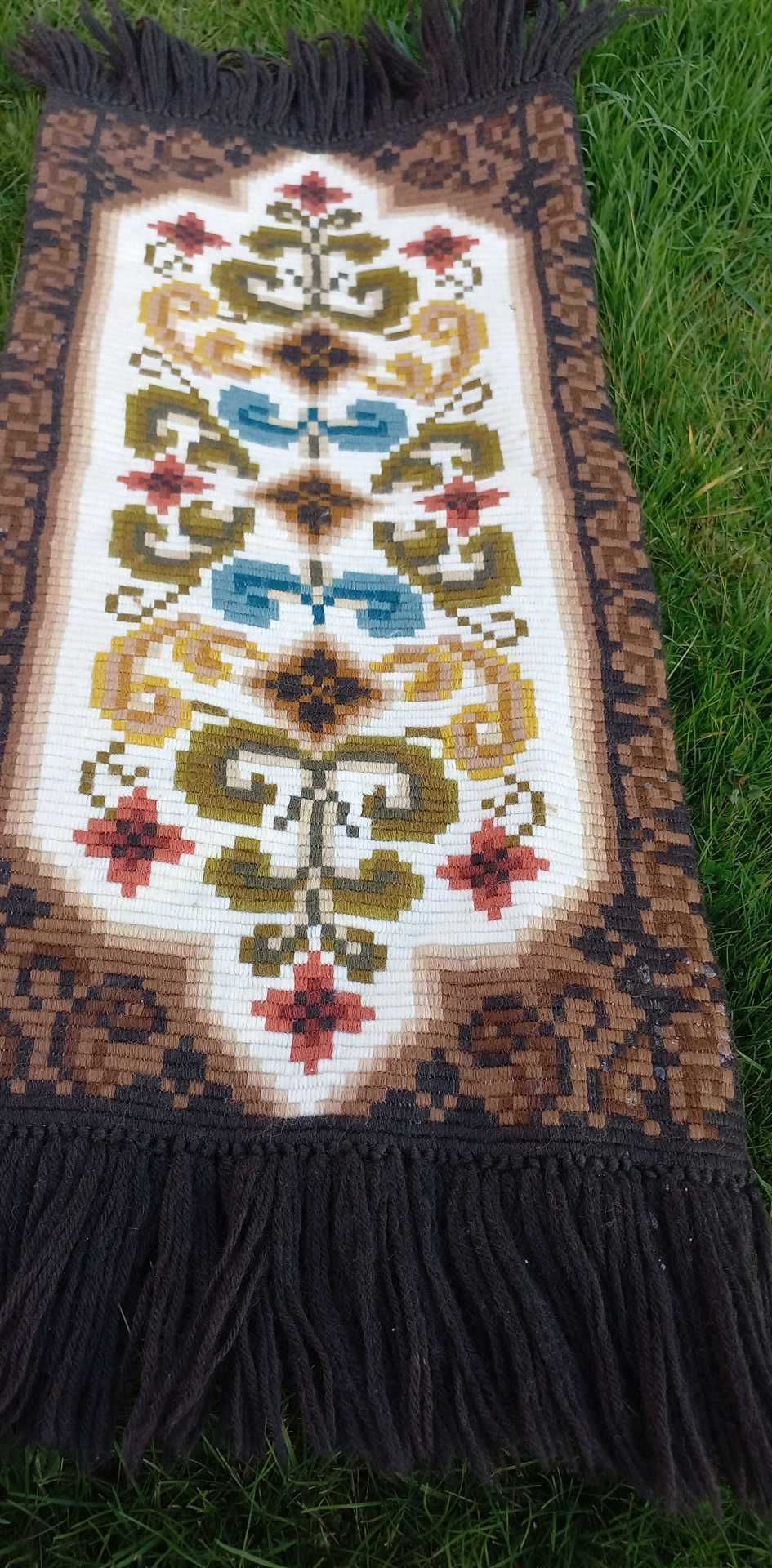 Kilim , chodniczek z fredzlami wzór ornamenty