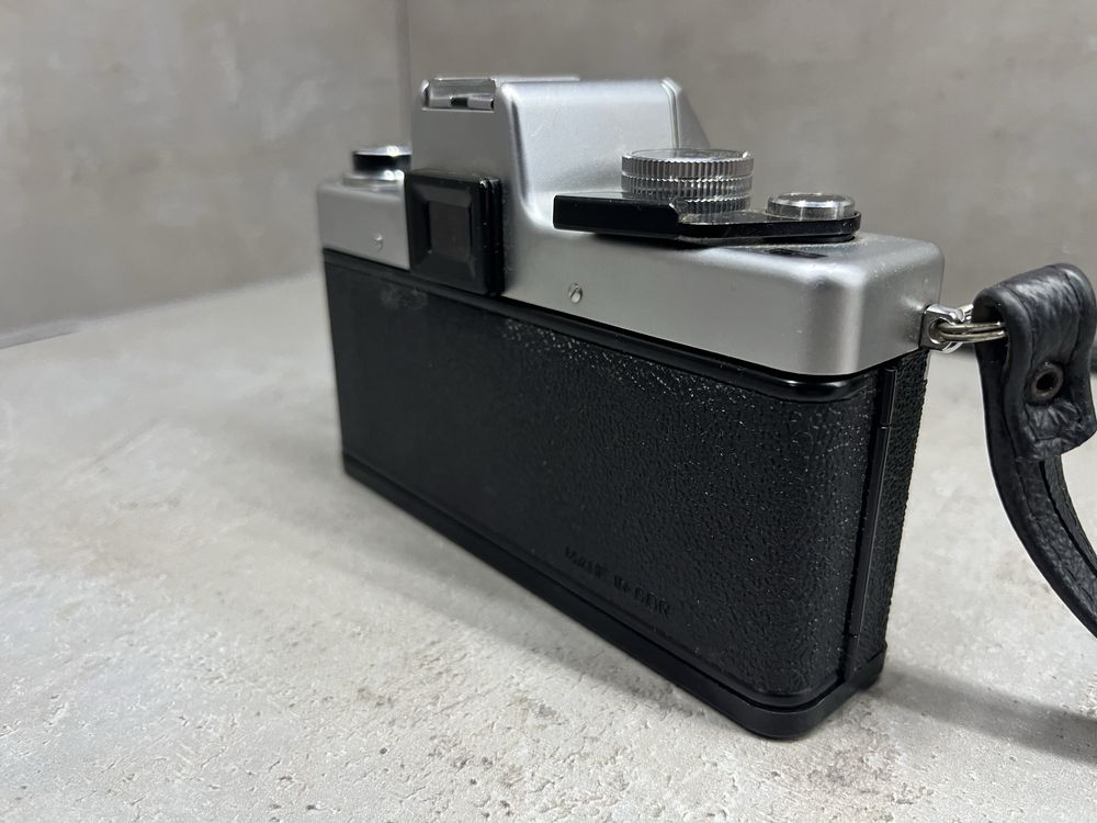 Aparat analogowy Revueflex TL1   w stanie idealnym!
